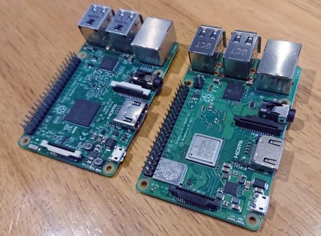 Kaks erinevat Raspberry Pi mudelit