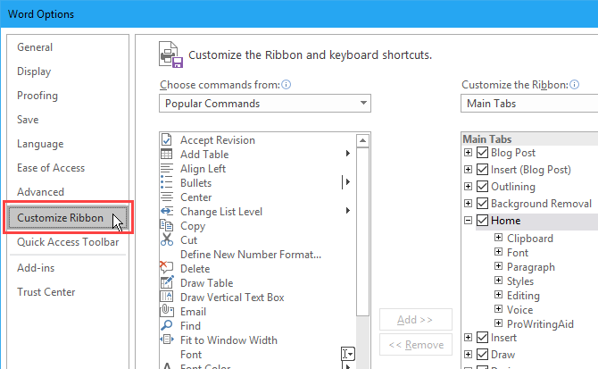 Valige File> Options, seejärel klõpsake käsku Customize Ribbon Microsoft Wordis