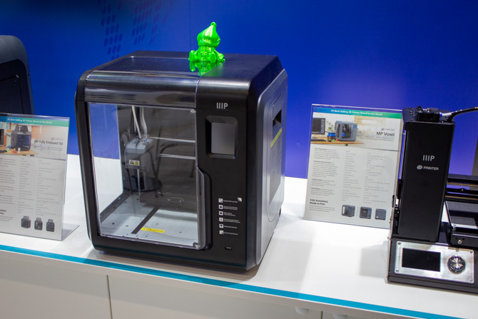 3D-printimine IFA 2018-s: taskukohane täisvärviprint ja haridus rõhutavad monoprice mp voxel ifa 2018