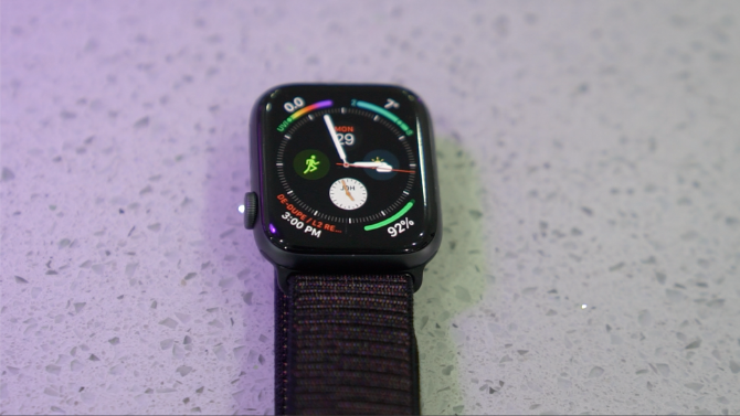 Apple Watch Series 4: nutitelefonide vaieldamatu kuningas Front 670