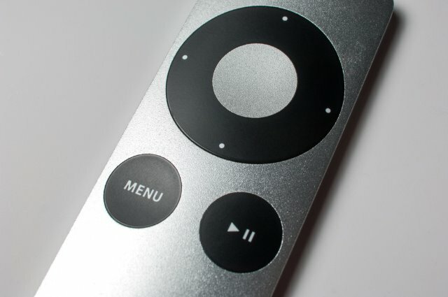 muo-ios-chromecast-vs-appletv-remote