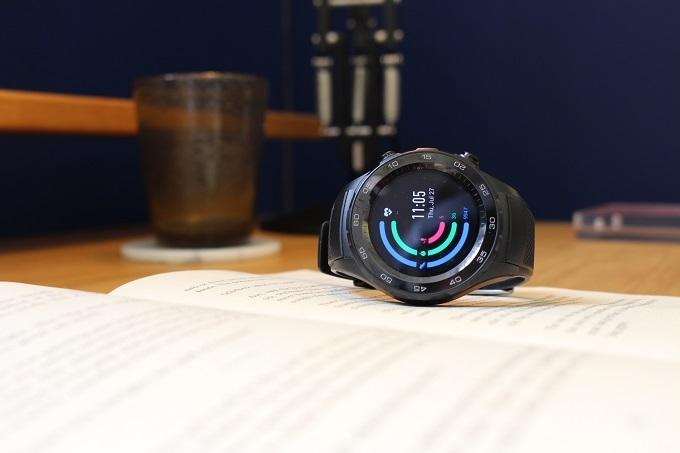 Huawei Watch 2 sissejuhatajad operatsioonisüsteemis Android Wear 2.0 (ülevaade ja kingitused) Huawei Watch 2 2