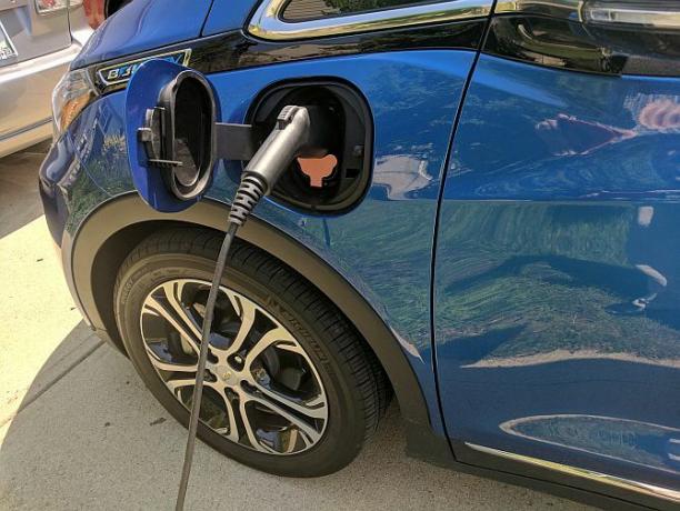 Chevy Bolt EV käed-külge: ilmselt elektriautod ei ime enam Bolt EV4