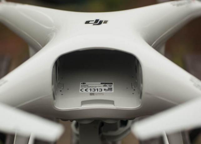 DJI Phantom 4 Ülevaade phantom4 akust3